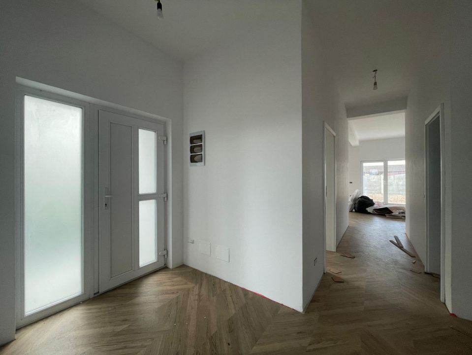 Duplex pe parter 98mp utili, 375mp teren - Calea Urseni – fotografia 7 din 11