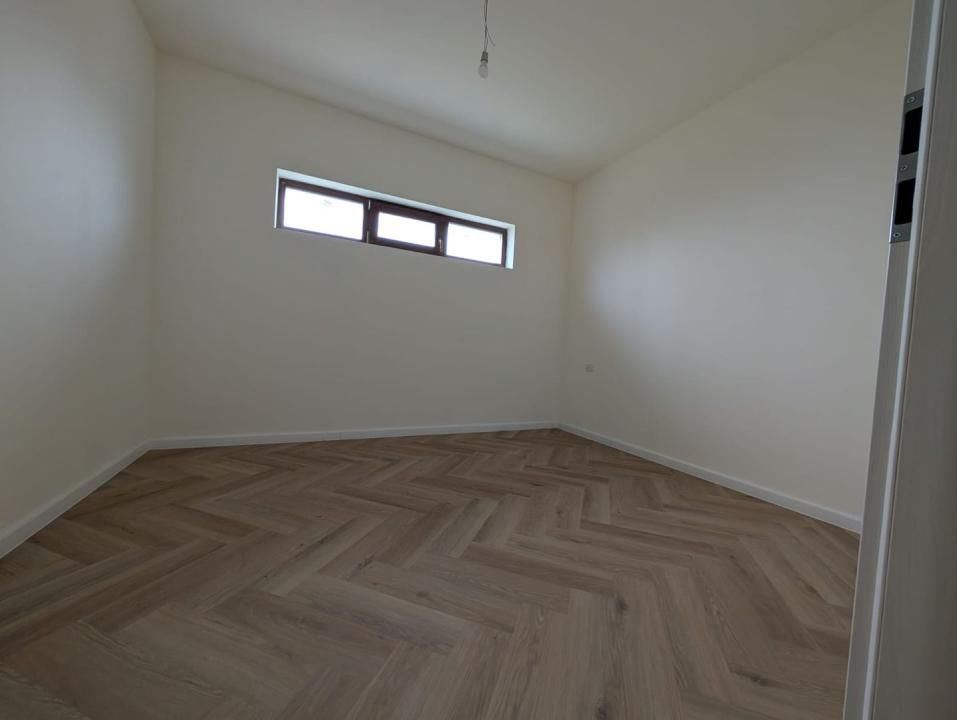 Duplex | Parter | Toate utilitatile | Finisaje premium | Curte generoasa – fotografia 9 din 14