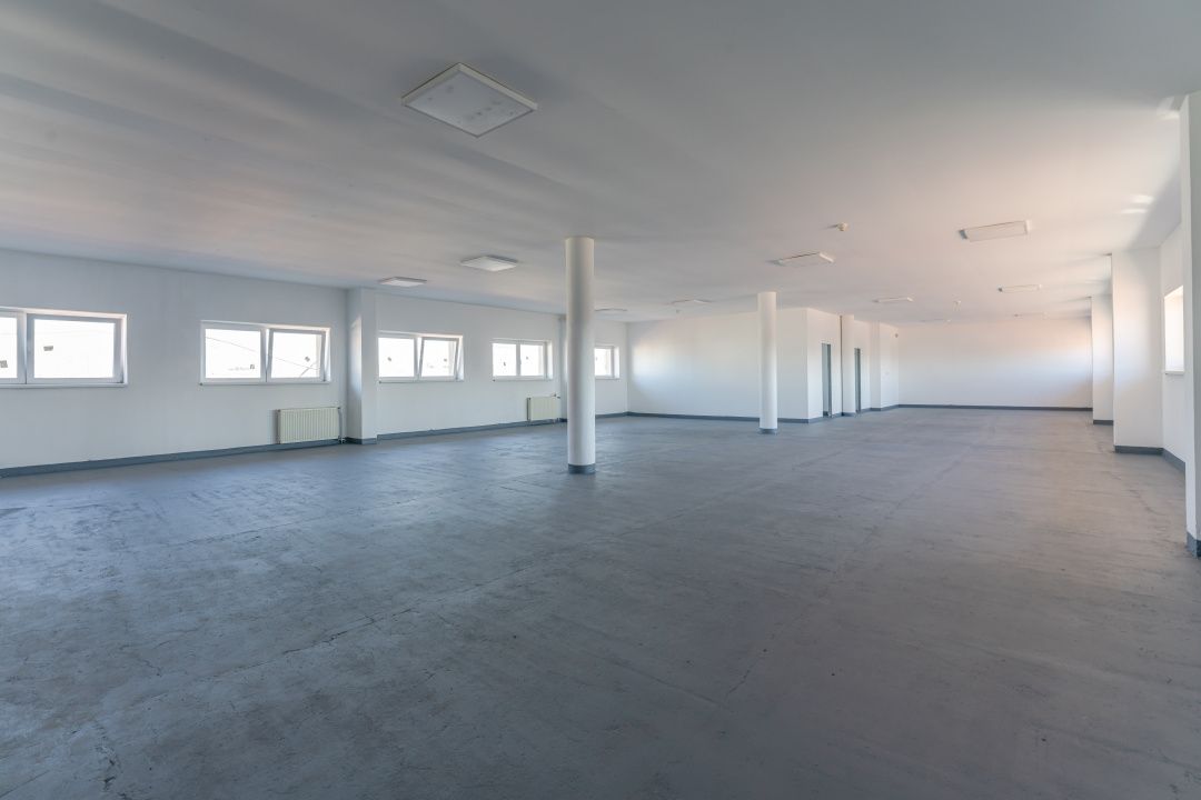 Hală 664 mp cu showroom, lift marfă și 15 parcări Brașov – fotografia 7 din 22