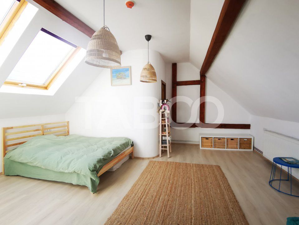 Casa de vanzare pretabila pensiune priveliste superba Fantanele Sibiu – fotografia 10 din 24