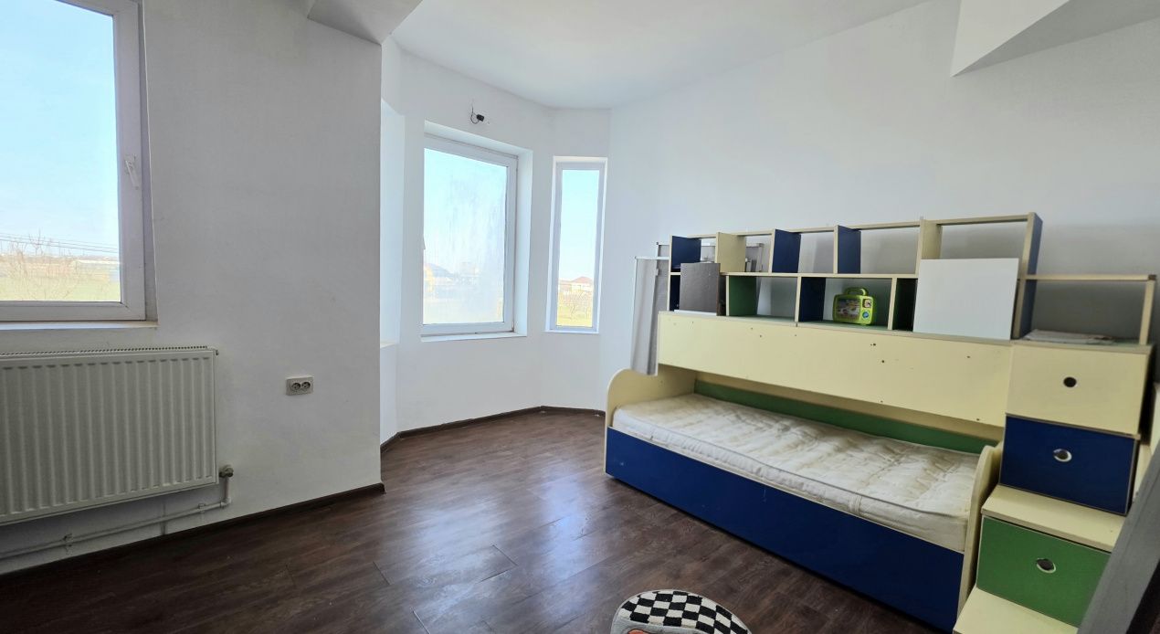 Vila de vanzare in Constanta, 6 camere, zona Km5 – fotografia 4 din 18