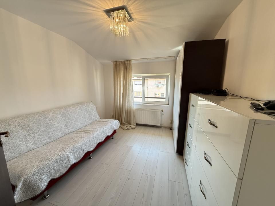 Apartament cu 3 camere, decomandat, 66 mp utili - Dambovita – fotografia 3 din 8