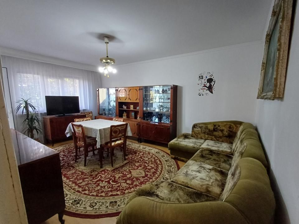 Inchiriere apartament 3 camere Gavana 3 – fotografia 7 din 11