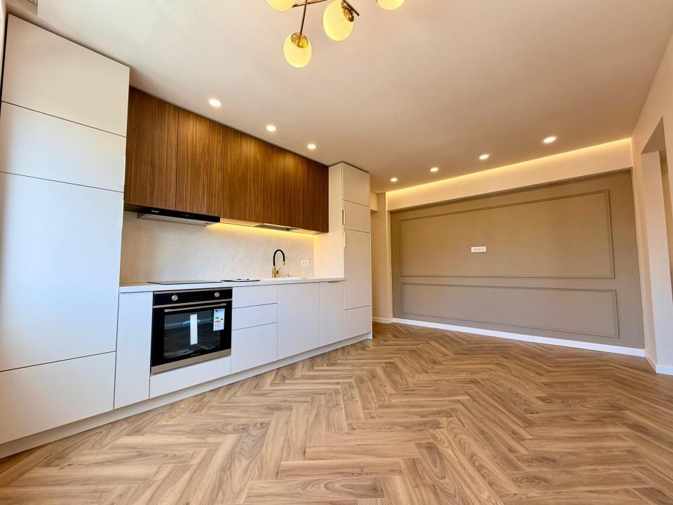 Apartament 3 camere, 52mp utili, etaj 4/7 - Zona Ultracentrala – fotografia 1 din 10
