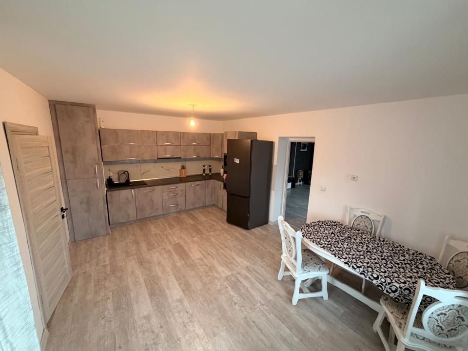 2 Case individuale, 1.100 mp teren, garaj cu elevator, zona Avram Iancu! – fotografia 6 din 11