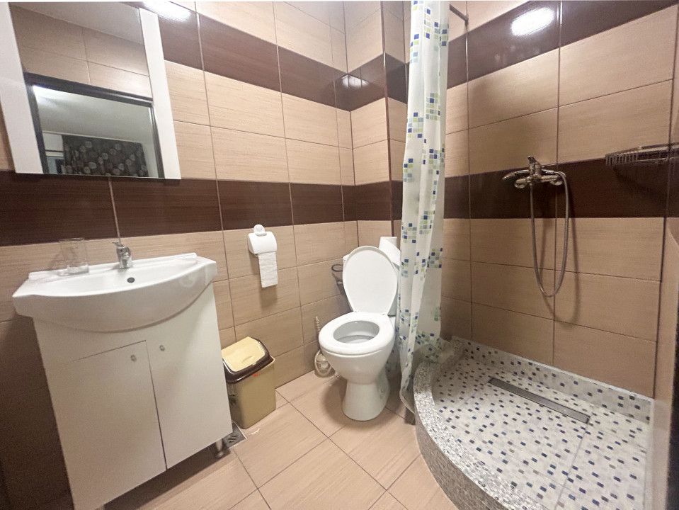 Pensiune cu 10 camere in Mamaia-Sat, zona LIDL . Oportunitate de investitie – fotografia 19 din 29