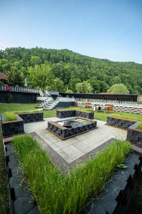 Refugiu de Lux în Inima Naturii Cabană Premium cu Piscină, Jacuzzi și 2000 mp – fotografia 2 din 22