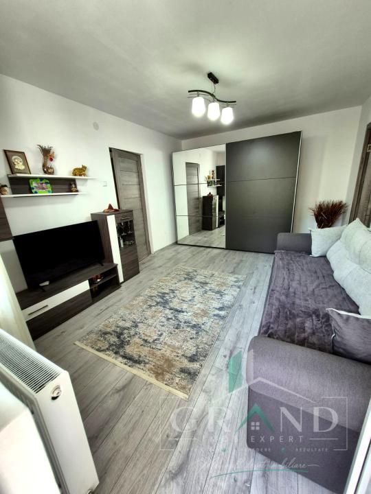 3 CAMERE | RENOVAT | PARTER ÎNALT | 2 BOXE | MĂNĂȘTUR–GRIGORE ALEXANDRESCU – fotografia 1 din 10