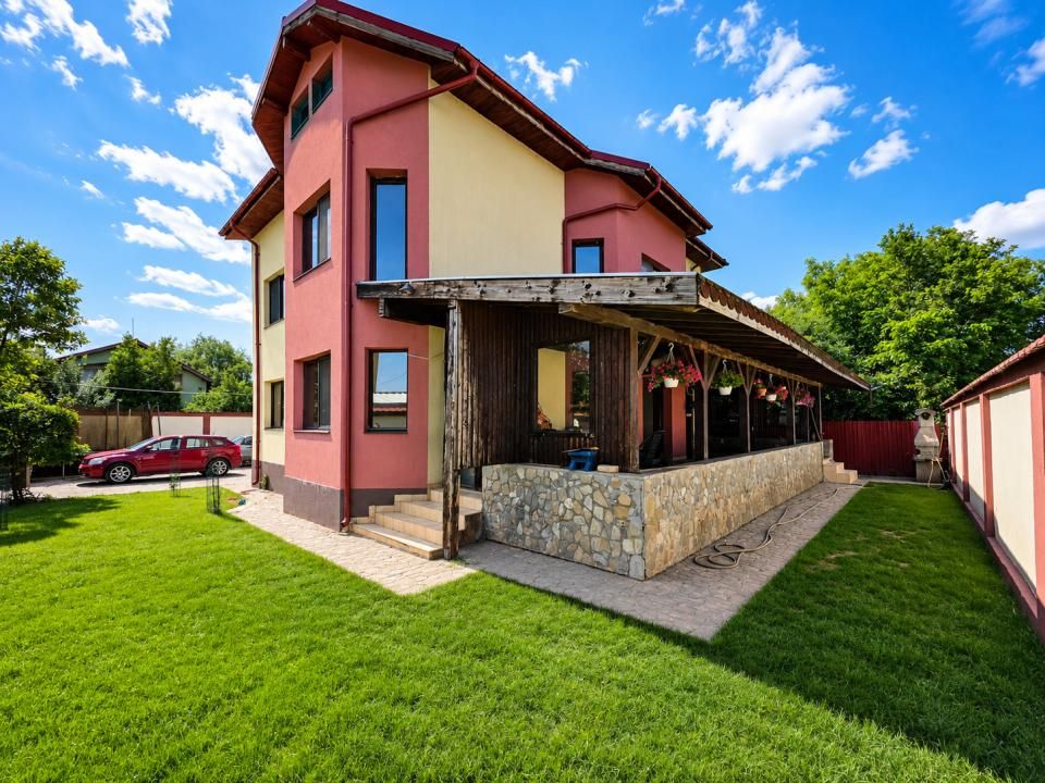 Vilă 6 camere Crevedia | 243 mp utili | Spațiu pentru întreaga familie – fotografia 1 din 18