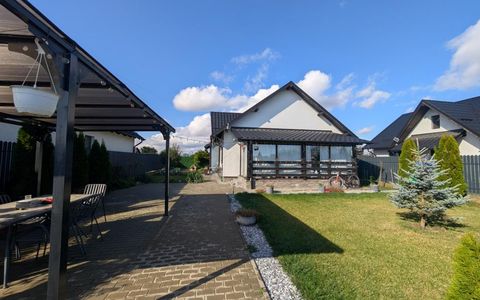 Casa Lilieci amenajata modern, mobilată - utilata