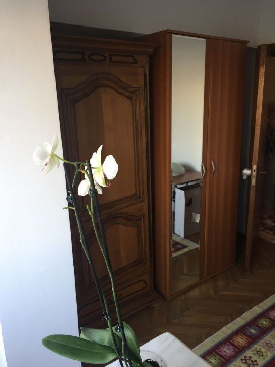 Apartament 3 camere de închiriat în zona Tomis II – mobilat și utilat complet – fotografia 9 din 9