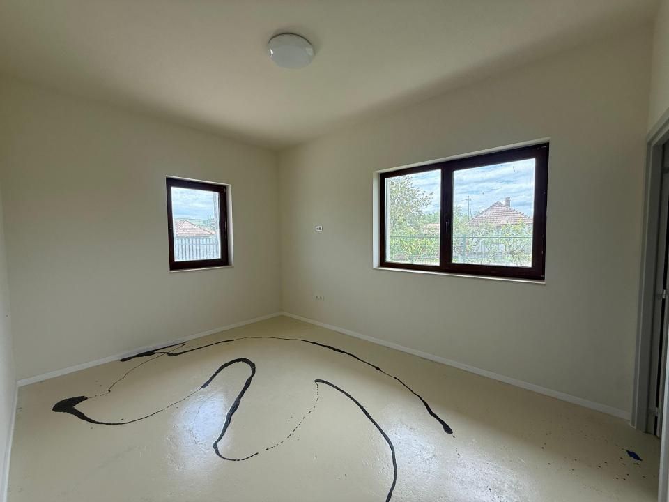 Casă individuală | Parter+Pod | teren 750 mp | Jucu de Mijloc – fotografia 14 din 18