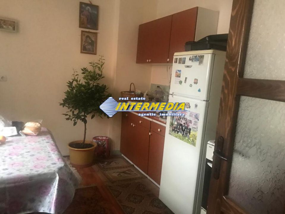 Casa de vanzare cu 3 camere in Alba Iulia zona Centru – fotografia 8 din 12