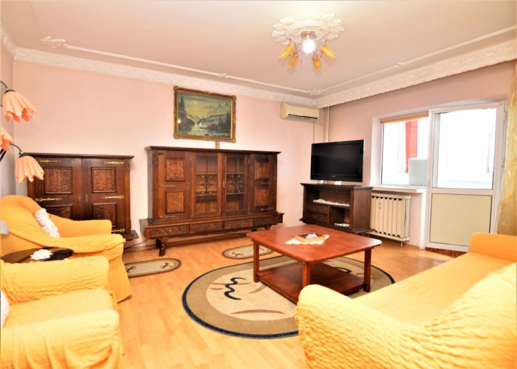 INCHIRIERE APARTAMENT 3 CAMERE VITAN-FOISORULUI – fotografia 1 din 26
