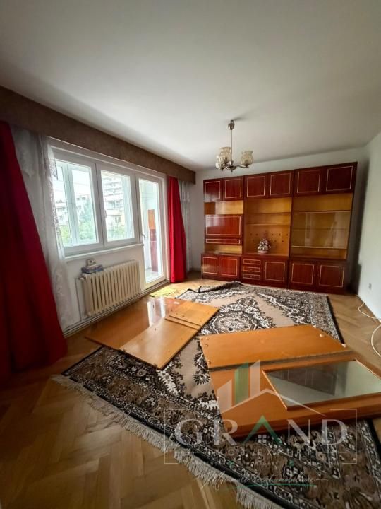 3 CAMERE DECOMANDAT |  BALCON | GARAJ | PIVNIȚĂ | CENTRALĂ PROPRIE | MĂNĂȘTUR – fotografia 7 din 18