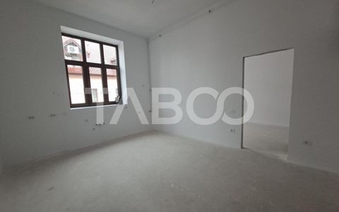 Apartament de vanzare 3 camere 3 bai zona centrala - predare la ALB