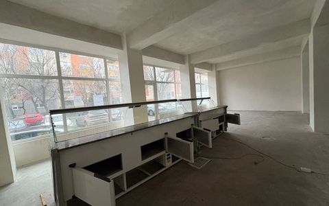 Spatiu comercial, 110 mp, Cartier 1 Mai , Zona Scoala 36