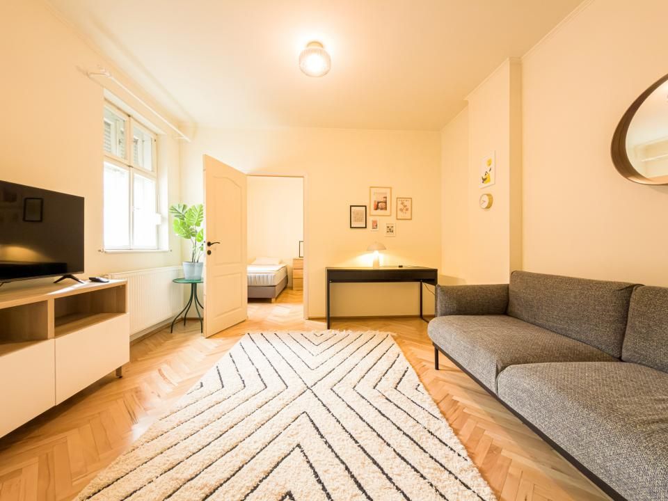 Apartament | 52 MpU | Ultracentral | 3 camere | Ocnei | Etaj 1 – fotografia 9 din 18