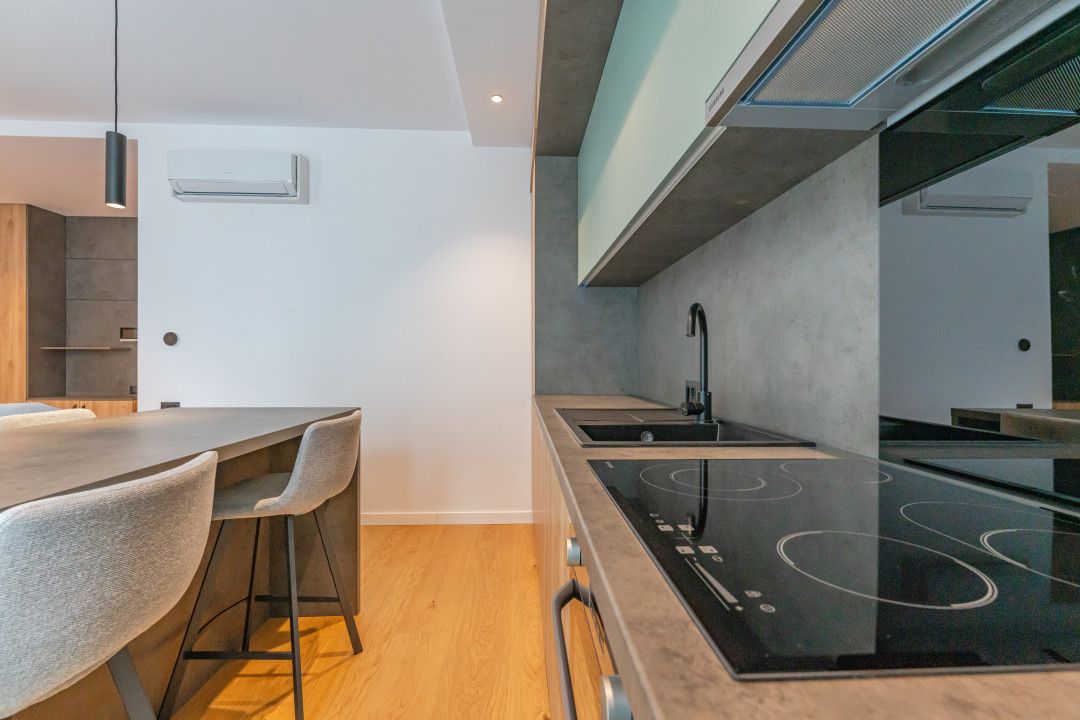 Apartament tip Studio lux in zona centrala! – fotografia 6 din 14