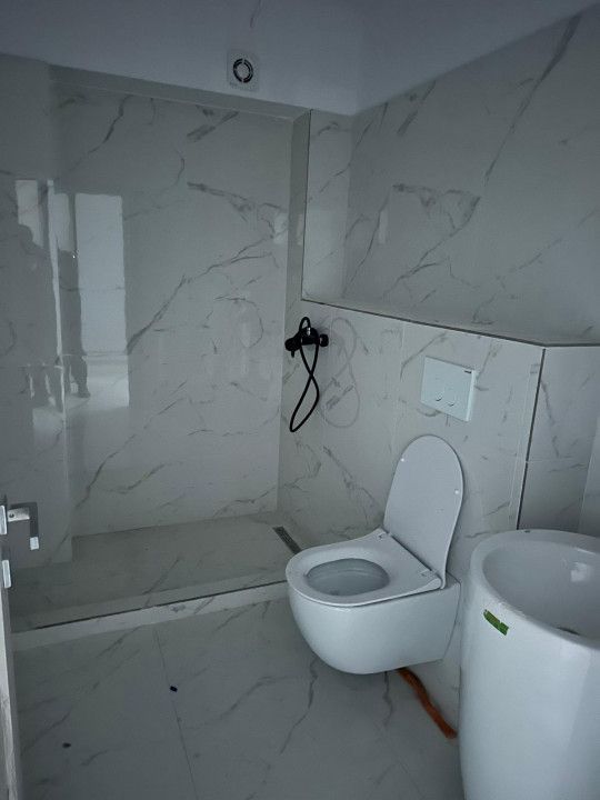 Garsoniera finisata Mamaia Nord, la 30 m de promenada – fotografia 4 din 20
