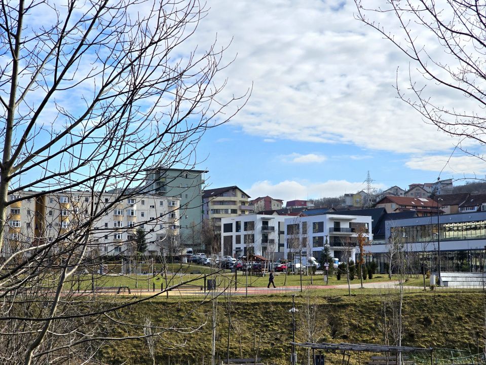 Apartament de inchiriat 2 camere – Str. Parâng, aproape de Baza Sportivă – fotografia 1 din 11