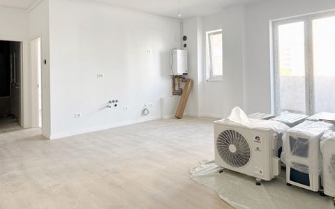 Apartament 2 camere, decomandat, 55 mp utili, etaj 2-Aradului