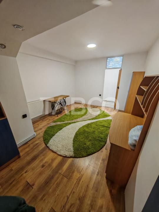 Apartament cu 2 camere de vanzare decomandat la cheie cartierul Gruia – fotografia 1 din 4
