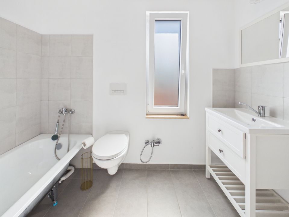Apartament 3 camere, 2 bai, Sanpetru Central – fotografia 4 din 18