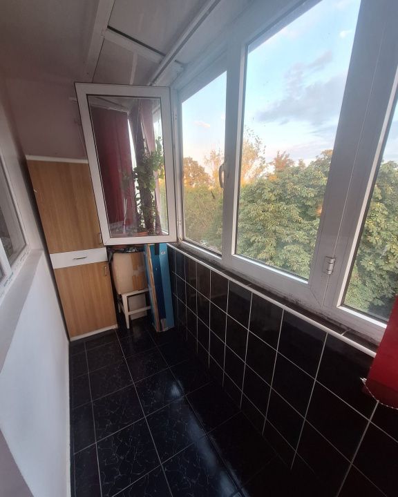 Apartament spațios cu 4 camere în zona Tomis 3 – Aleea Heracleea – fotografia 17 din 21