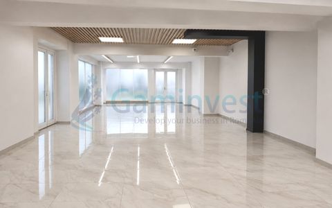 Spatiu comercial cu vizibilitate de inchiriat in Oradea, Cartierul Nufarul
