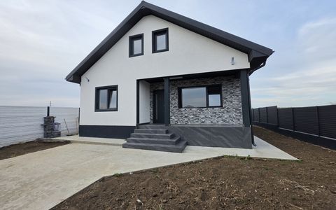 Exclusivitate, casa la sol cu posibilitate de mansardare, 3 camere, Valu lui Tr!