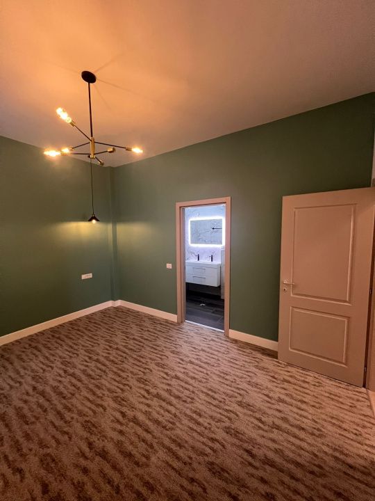 Apartament tip penthouse 2 camere, ultracentral,terasa 25mp-Ramnicu Valcea – fotografia 5 din 9