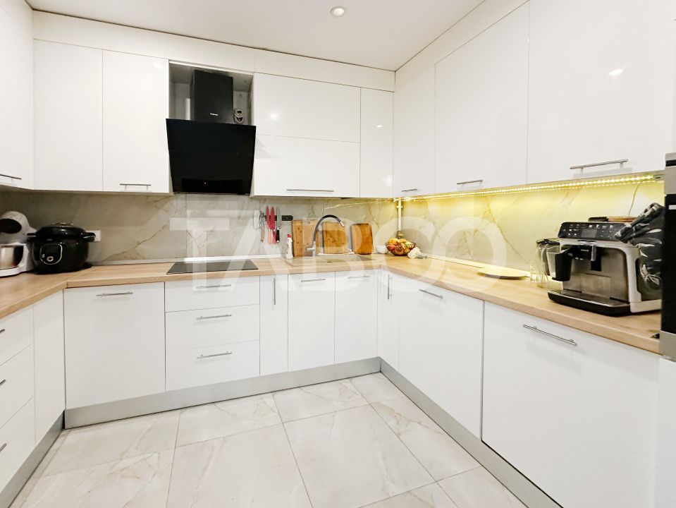 Apartament 3 camere de vanzare cu parcare cartierul Iris Oasului – fotografia 4 din 9