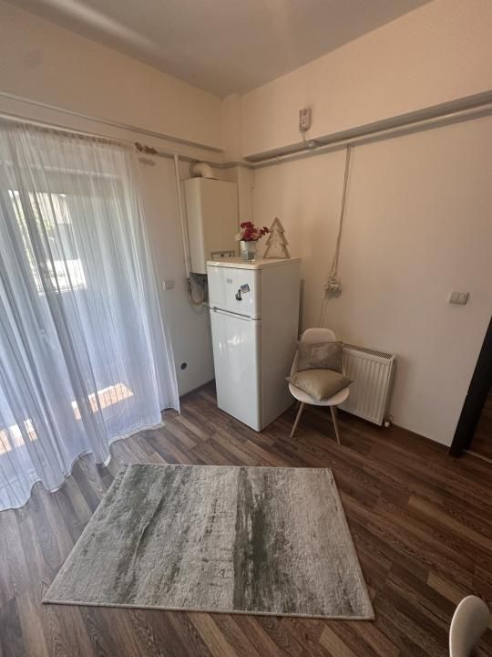 Garsoniera de vanzare etaj parter zona Ostroveni Ramnicu Valcea – fotografia 6 din 8