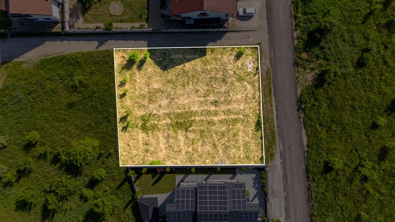 Teren pentru construcții în Bunloc, cu potențial imens – fotografia 1 din 12