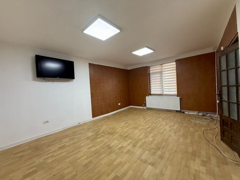 Apartament 3 camere, decomandat, 115.54 mp, Garii – fotografia 1 din 6