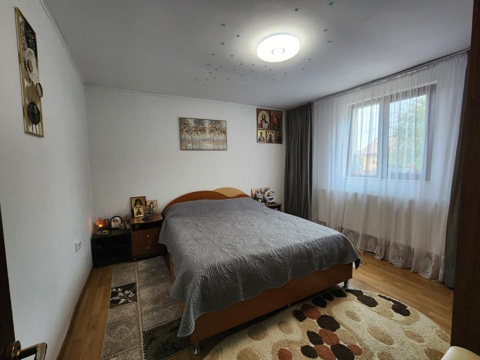 CASA INDIVIDUALA,4 CAMERE,CAPAT CUG - 110 mp utili, 513 mp teren – fotografia 2 din 18