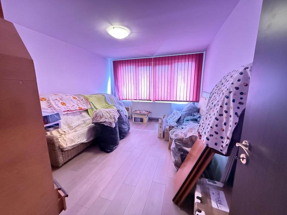 Apartament 3 camere, decomandat, etaj 10, bloc cu lift - Complexul Studentesc – fotografia 3 din 7