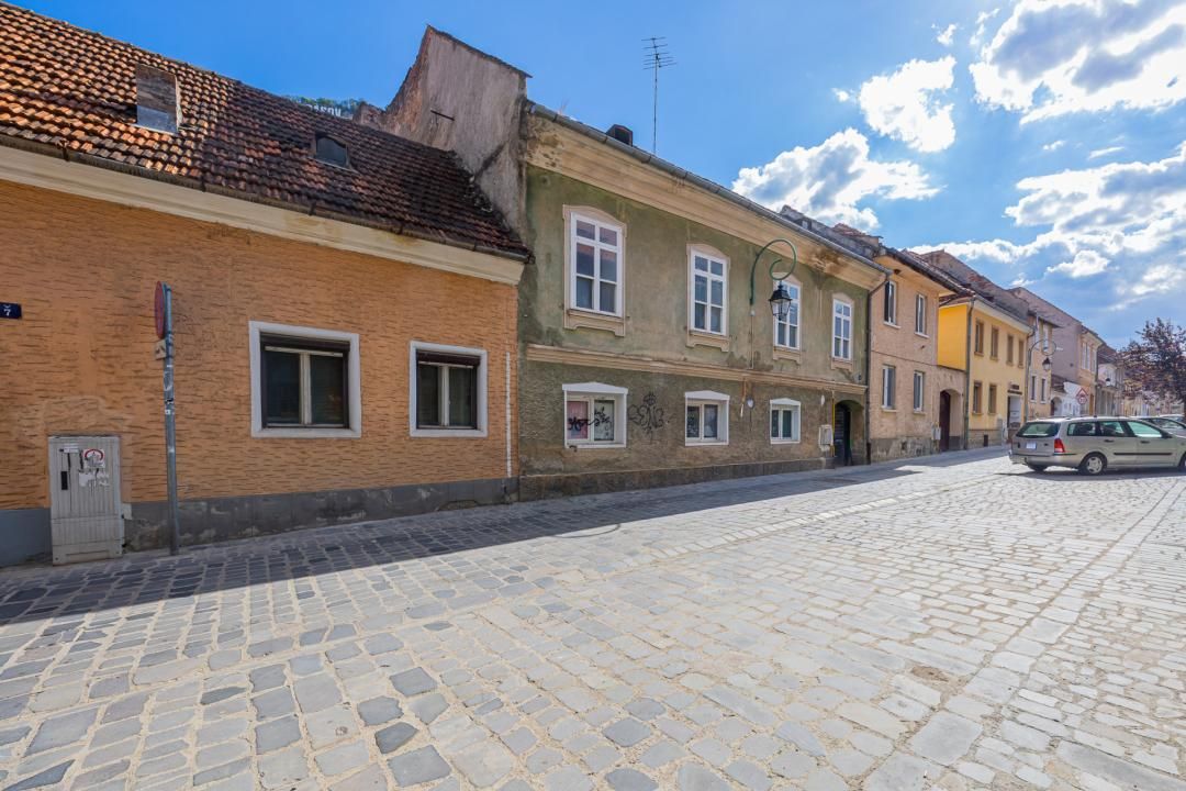 Proprietate rară Ultracentral Brasov –  Proiect cu Autorizație – fotografia 3 din 30