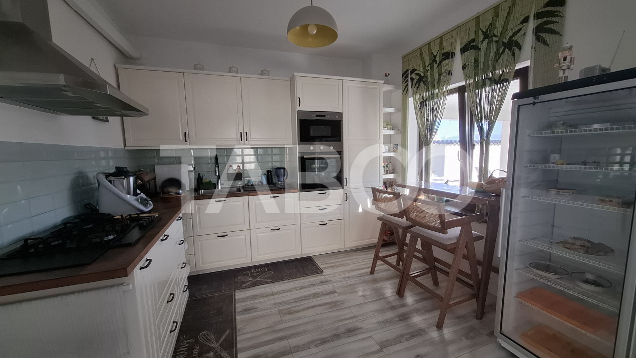 Casa de vanzare individuala 5 camere 172 mp langa Padurea Dumbrava – fotografia 4 din 22