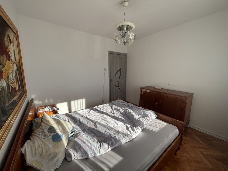 Apartament de inchiriat cu 3 camere in zona Dambovita – fotografia 15 din 17