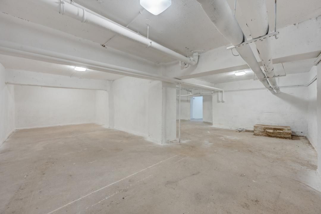 Spatiu comercial | 340 mp | Lift marfa | Curent electric trifazic – fotografia 23 din 28