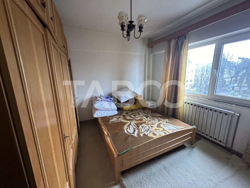 Apartament de inchiriat  2 camere decomandat etaj 3 mobilat utilat – fotografia 1 din 6