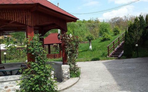 Pensiune 9 camere în Valea Mare Bratia, com. Balilești, jud. Argeș
