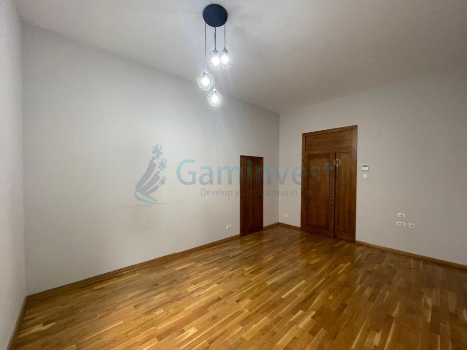 Spatiu birouri de inchiriat ultracentral, Strada Republicii, Oradea, Bihor – fotografia 2 din 8