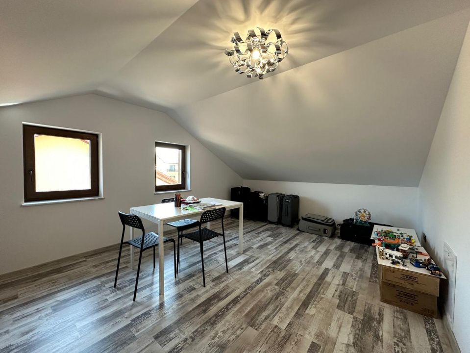 Casă mobilată 180 mp utili, teren 380 mp, comunitate privată, Dezmir – fotografia 10 din 15