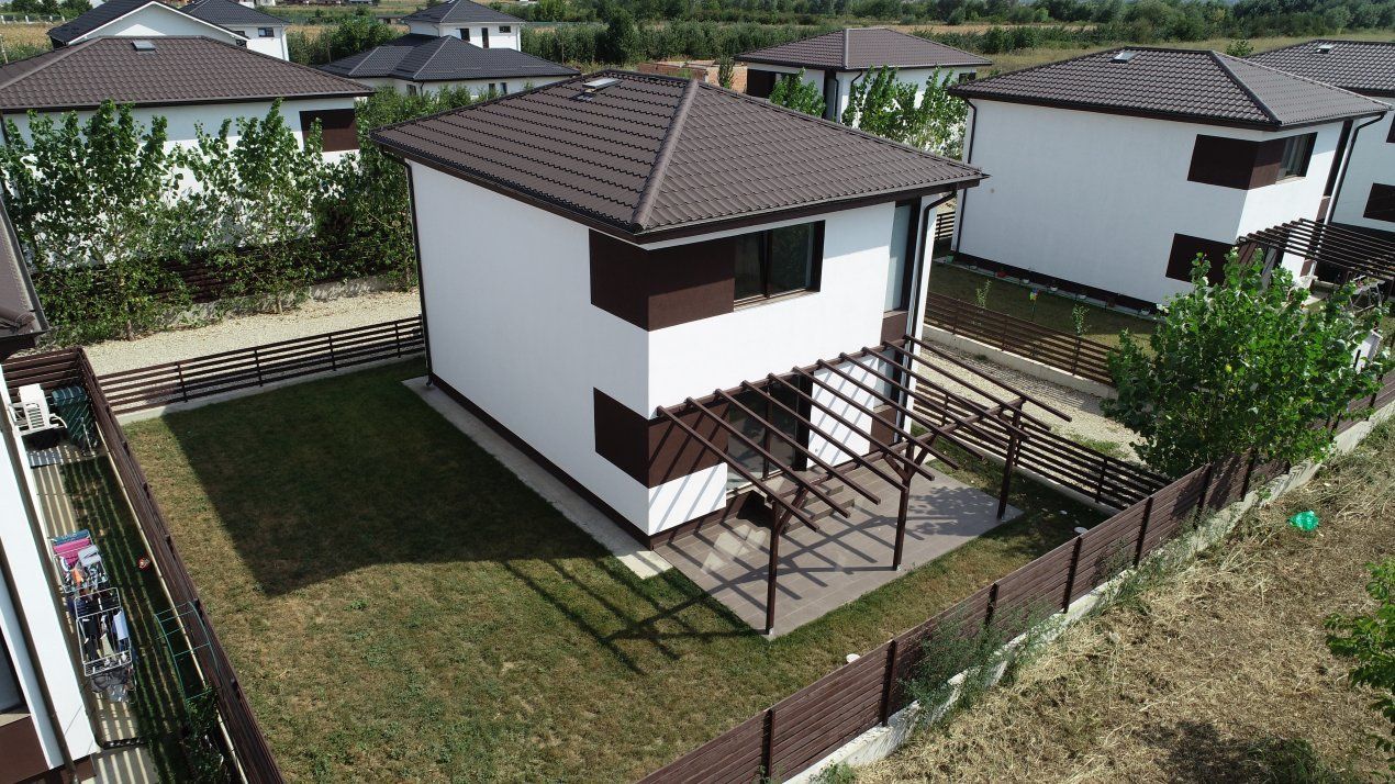 Vila 3 Camere Joita-Dragomiresti Deal – fotografia 1 din 11