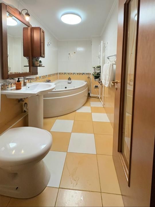 4 Camere | 96MP | Calea Vitan | Centrală | 2 Parcări | Renovat/Mobilat/Utilat – fotografia 13 din 18