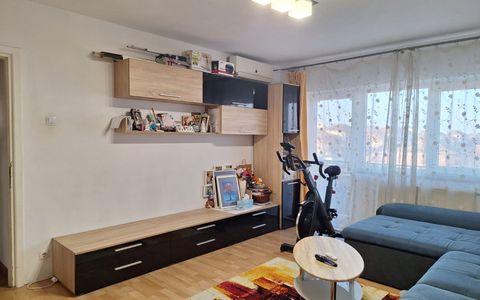 Apartament 4 camere, decomandat, 90 mp utili + 2 balcoane - Iulius Mall