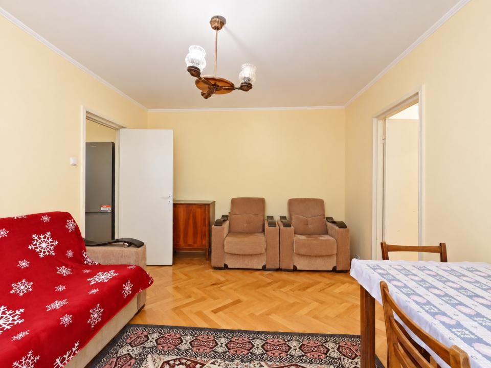 Închiriere apartament cu 2 camere, mobilat si utilat, strada Zizinului – fotografia 3 din 10